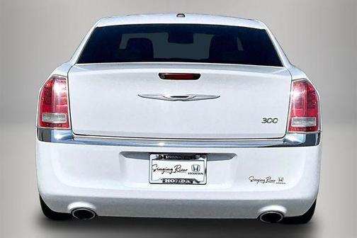 Bright White Clearcoat 2014 Chrysler 300 Base