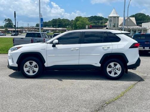 2020 Toyota RAV4 Hybrid XLE