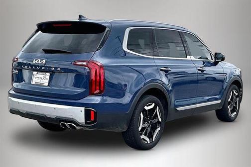 Midnight Black 2024 Kia Telluride S