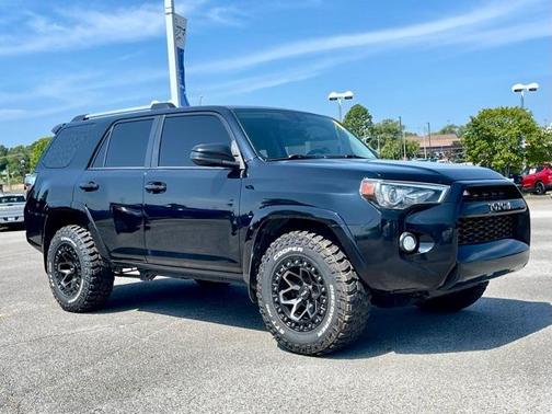 2019 Toyota 4Runner SR5