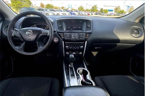 2020 Nissan Pathfinder S