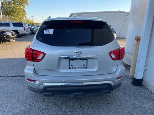 2020 Nissan Pathfinder S