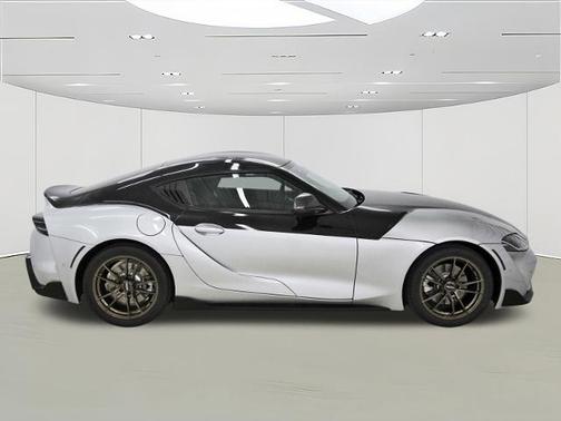 2022 Toyota Supra 2.0