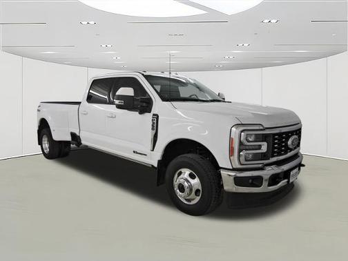 2023 Ford F-350 LARIAT SUPER DUTY