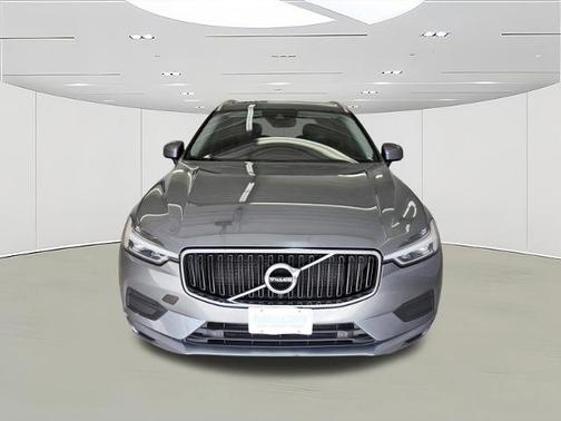 2019 Volvo XC60 T6 MOMENTUM