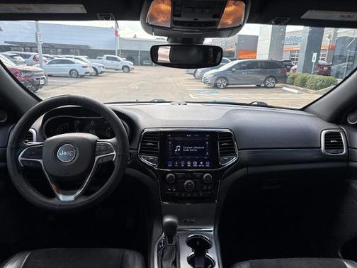 2019 Jeep Grand Cherokee LAREDO