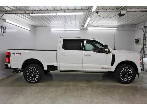 2025 Ford F-250 PLATINUM