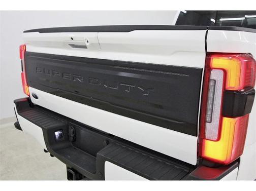 2025 Ford F-250 PLATINUM