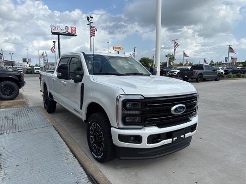 2025 Ford F-250 PLATINUM