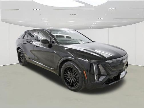 2024 Cadillac LYRIQ SPORT