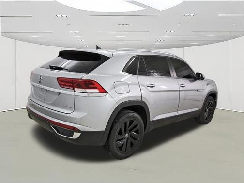 2022 Volkswagen Atlas Cross Sport 2.0T SE W/ TECHNOLOGY
