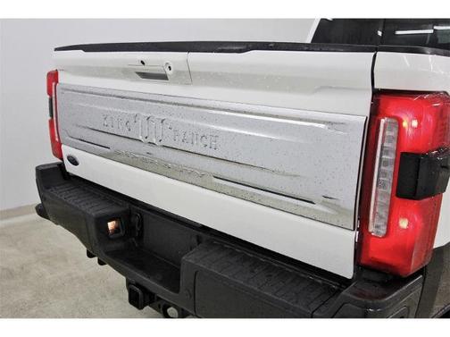 2025 Ford F-250 PLATINUM