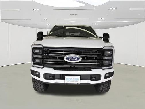 2025 Ford F-250 PLATINUM