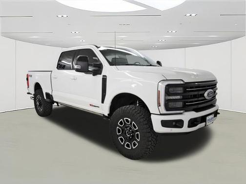 2025 Ford F-250 PLATINUM