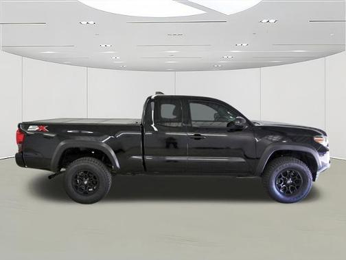 2020 Toyota Tacoma SR