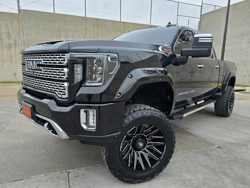 2023 GMC Sierra 2500 Denali