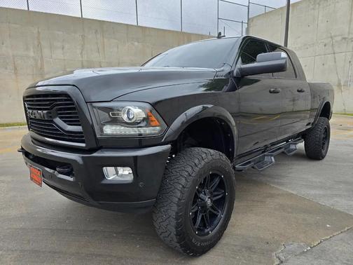 Brilliant Black Crystal Pearlcoat 2018 RAM 2500 Laramie Mega Cab 4x4 6'4' Box