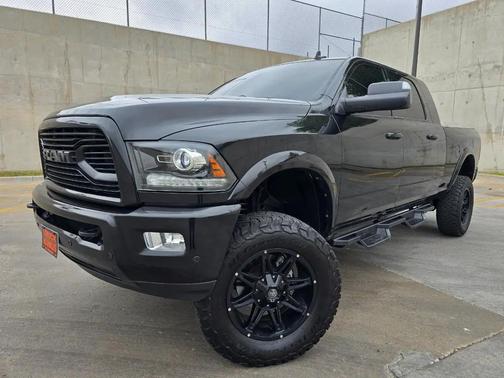 Brilliant Black Crystal Pearlcoat 2018 RAM 2500 Laramie Mega Cab 4x4 6'4' Box