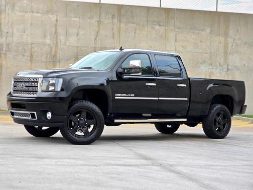 2013 GMC Sierra 2500 Denali