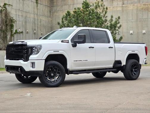 White 2020 GMC Sierra 2500 Denali
