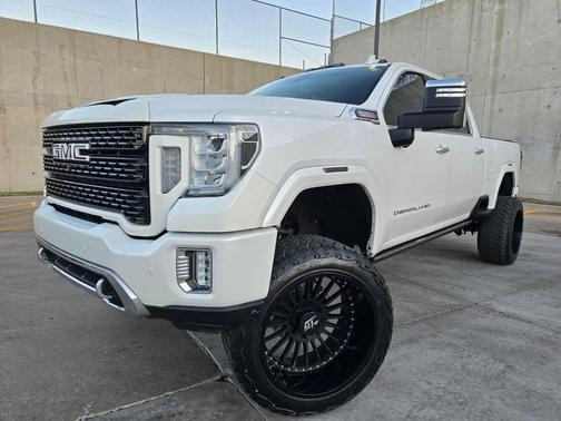 2023 GMC Sierra 3500 Denali