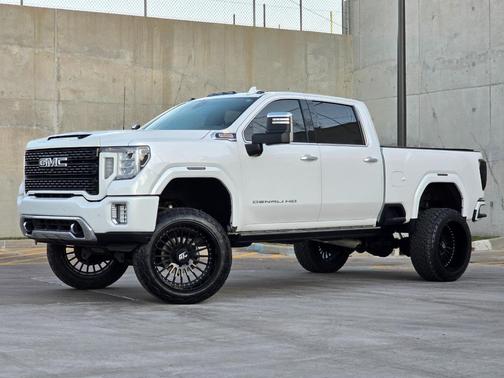 2023 GMC Sierra 3500 Denali