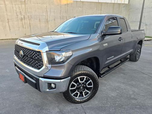 2017 Toyota Tundra SR5