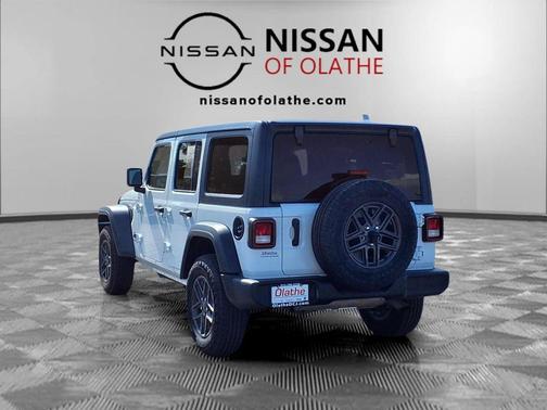 Bright White Clearcoat 2024 Jeep Wrangler Sport S