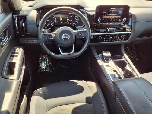 Deep Ocean Blue Pearl 2025 Nissan Pathfinder SV FWD