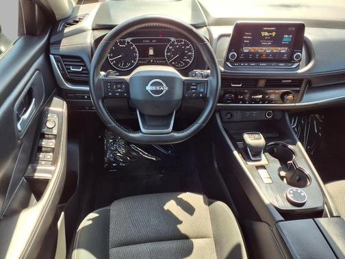 Gun Metallic 2025 Nissan Rogue SV