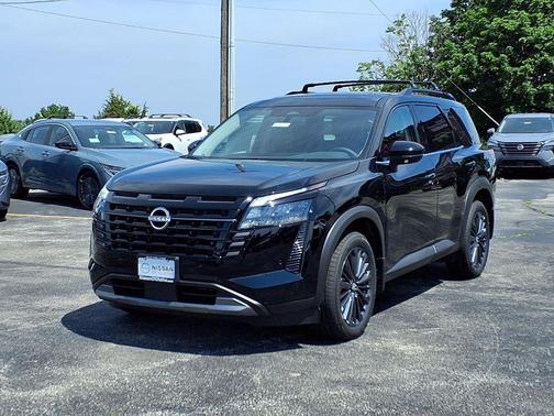 Super Black 2026 Nissan Pathfinder SL
