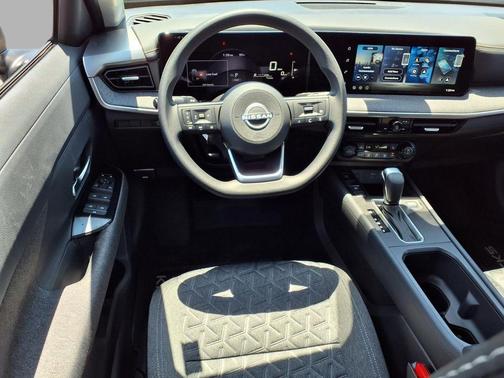 Canyon Bronze Metallic 2026 Nissan Kicks SV