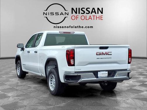 Summit White 2024 GMC Sierra 1500 Pro