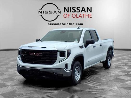 Summit White 2024 GMC Sierra 1500 Pro