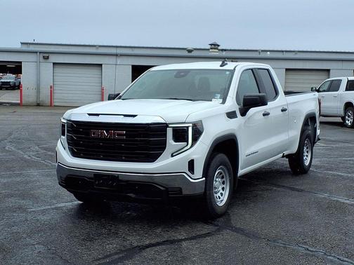 Summit White 2024 GMC Sierra 1500 Pro
