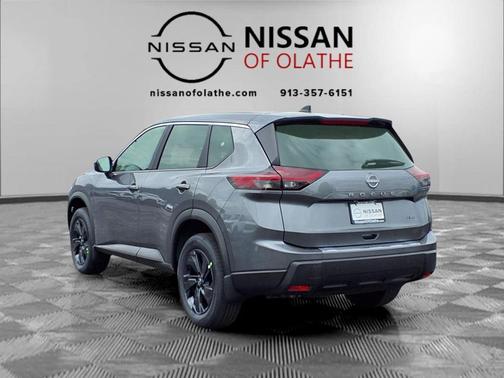 Gun Metallic 2026 Nissan Rogue SV