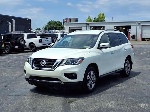 Pearl White Tricoat 2020 Nissan Pathfinder SV 4WD