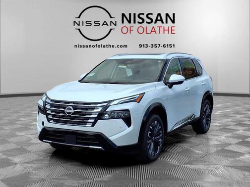 Everest White Pearl Tricoat 2026 Nissan Rogue Platinum