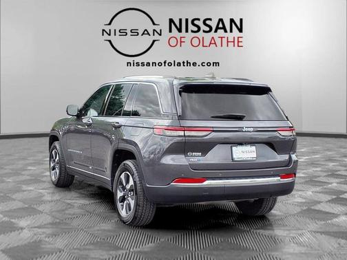 Baltic Gray Metallic Clearcoat 2024 Jeep Grand Cherokee 4xe Base
