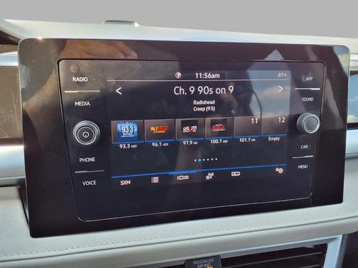 Black 2026 Volkswagen Taos SE
