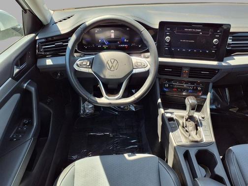 Opal White 2025 Volkswagen Jetta 1.5T SE