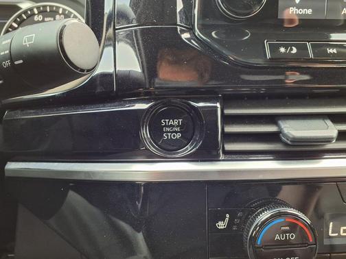 Obsidian Green Pearl 2025 Nissan Pathfinder SL 4WD