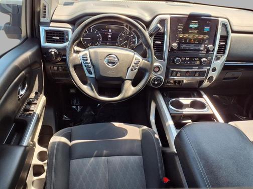 Deep Blue Pearl Metallic 2021 Nissan Titan SV