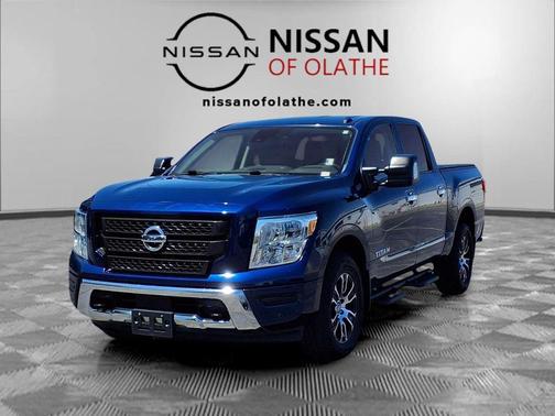 Deep Blue Pearl Metallic 2021 Nissan Titan SV