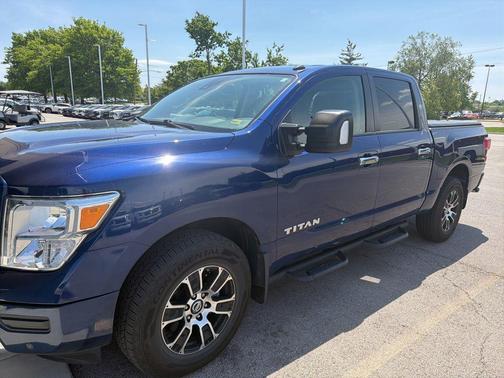 Deep Blue Pearl Metallic 2021 Nissan Titan SV