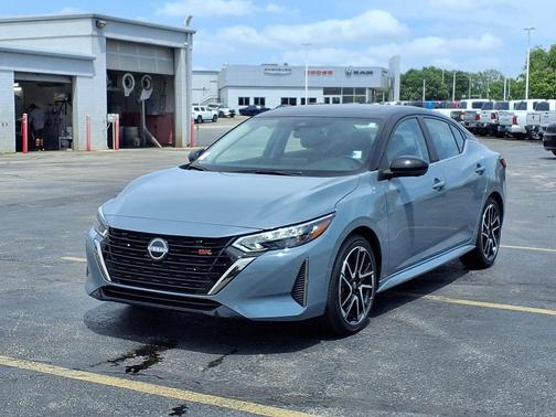 Atlantic Gray/Super Black 2025 Nissan Sentra SR