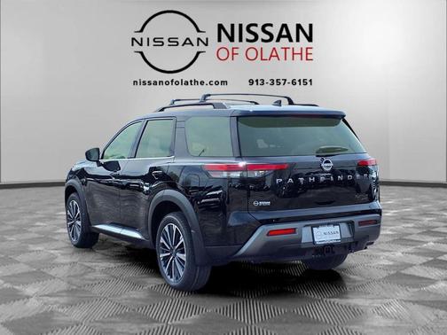 Super Black 2026 Nissan Pathfinder Platinum