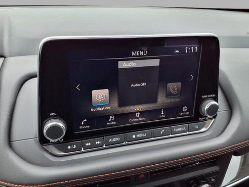 Everest White Pearl Tricoat 2026 Nissan Rogue Rock Creek
