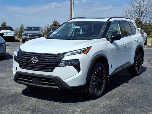 Everest White Pearl Tricoat 2026 Nissan Rogue Dark Armor