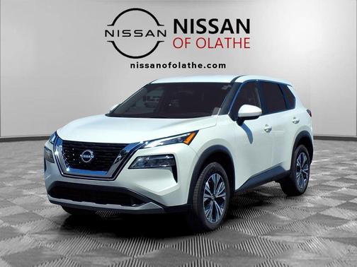 Pearl White Tricoat 2023 Nissan Rogue SV